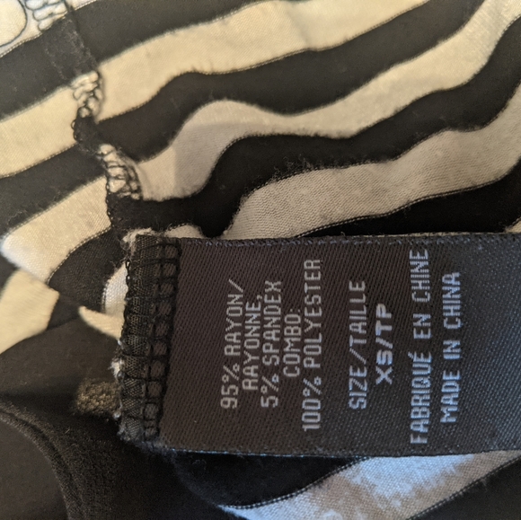 Flirty tank top with bow - Picture 3 of 3